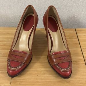 Colehaan x Nike Air collaboration Penny loader heels!! Women’s 6.5 EUC